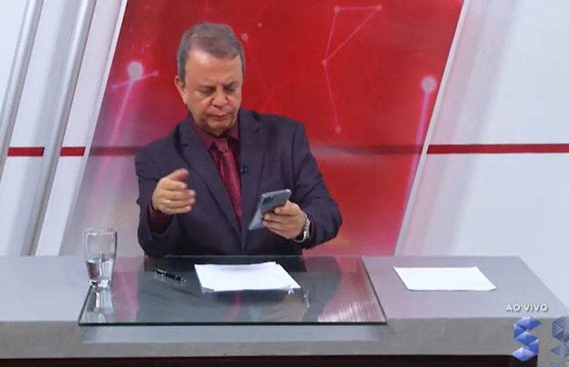 Jornalista confessa que foi vítima de Fake News e pede desculpas