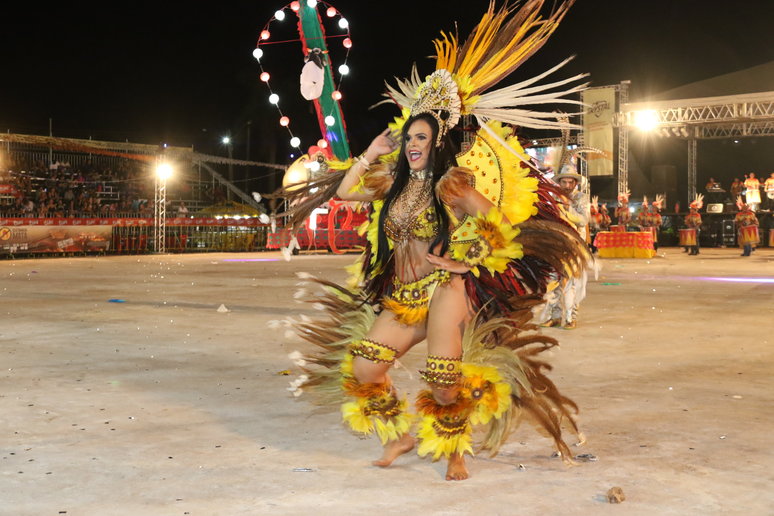 BOI BUMBA MARRONZINHO RAINHA DA BATUCADA - Foto: Roni Carvalho