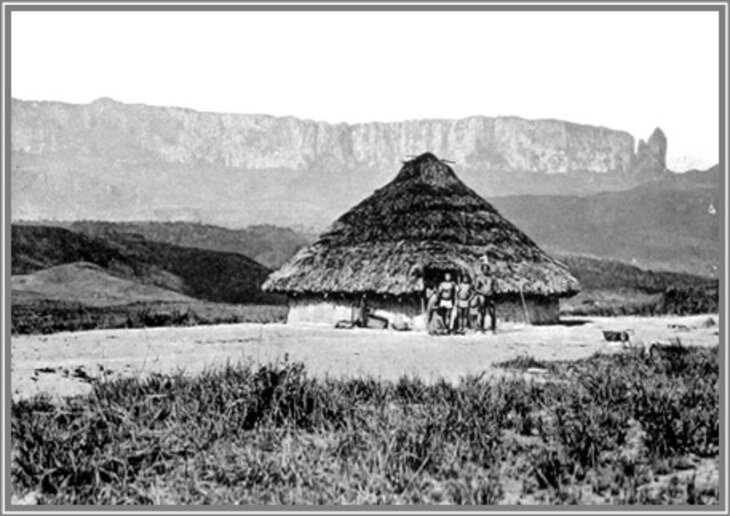 Maloca Ingarikó e Monte Roraima (Grünberg)