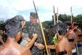 Jobim visita postos de fronteira na Amazônia