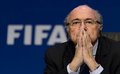 Blatter renuncia ao cargo de presidente da Fifa