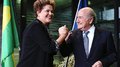 Dilma e Blatter entregarão troféu na final da Copa