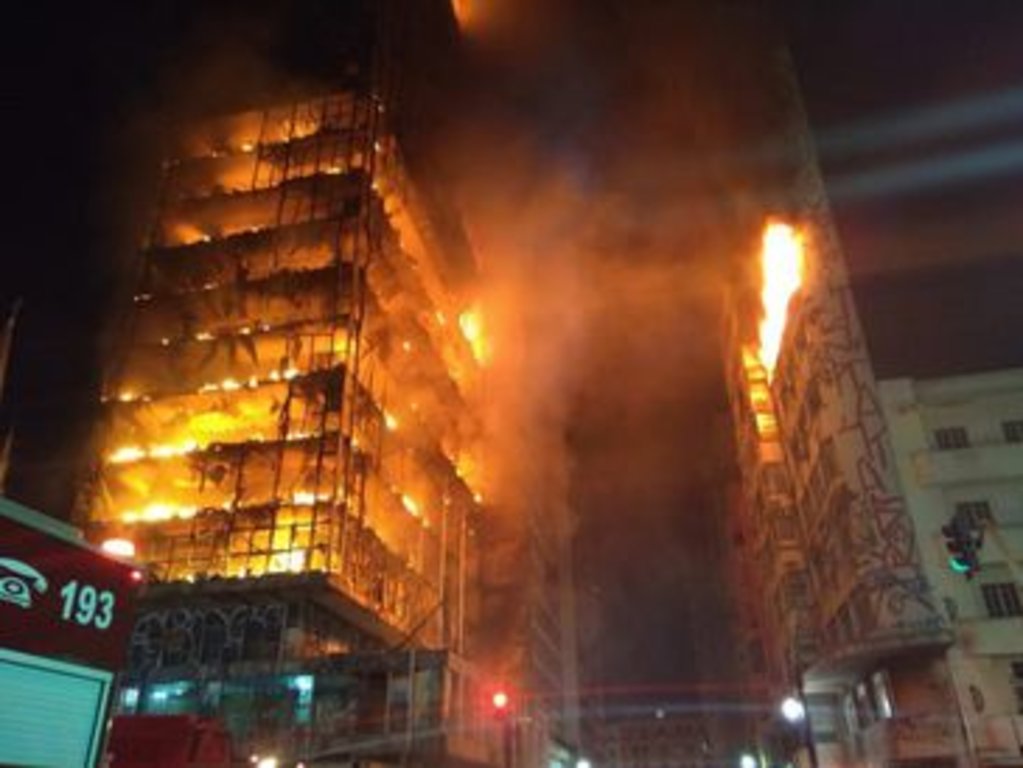 O edifício, que ficava na avenida Rio Branco, na região do Largo do Paissandu, era ocupado por movimento social - Bombeiros de SP Direitos reservados - Gente de Opinião