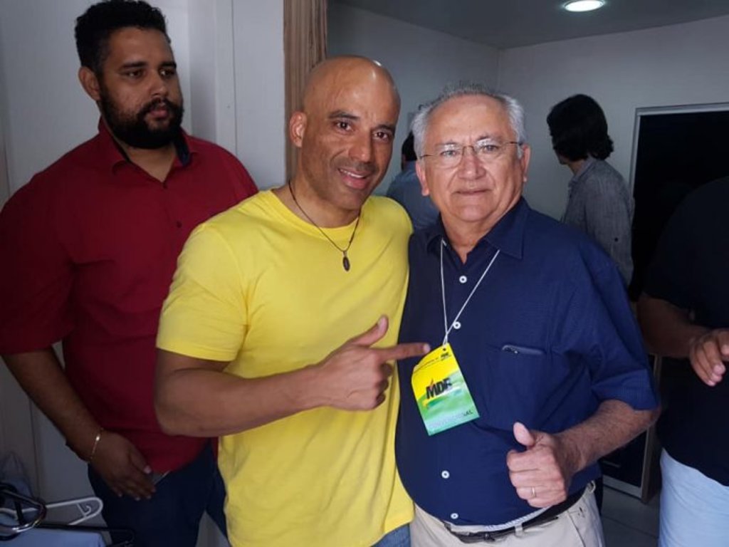 Emerson Castro e Tomás Correia já em clima de Paz!!! Foto Domingos Tavares - Gente de Opinião