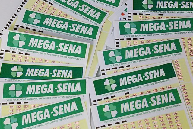 Mega-Sena acumula e pode pagar R$ 10 milhões - Gente de Opinião