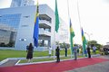 Ato cívico marca primeiro hasteamento da bandeira da Assembleia Legislativa, escolhida via concurso público