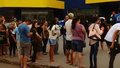 População de Ji-Paraná se aglomera e faz fila por álcool em gel