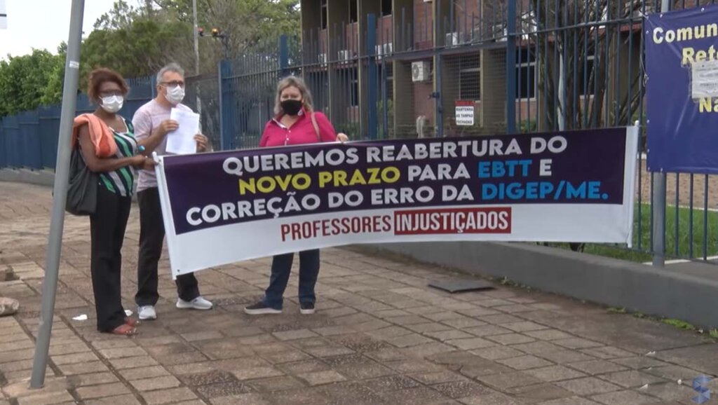 Professores de Rondônia transpostos protestam por enquadramento no plano de carreira do MEC - Gente de Opinião