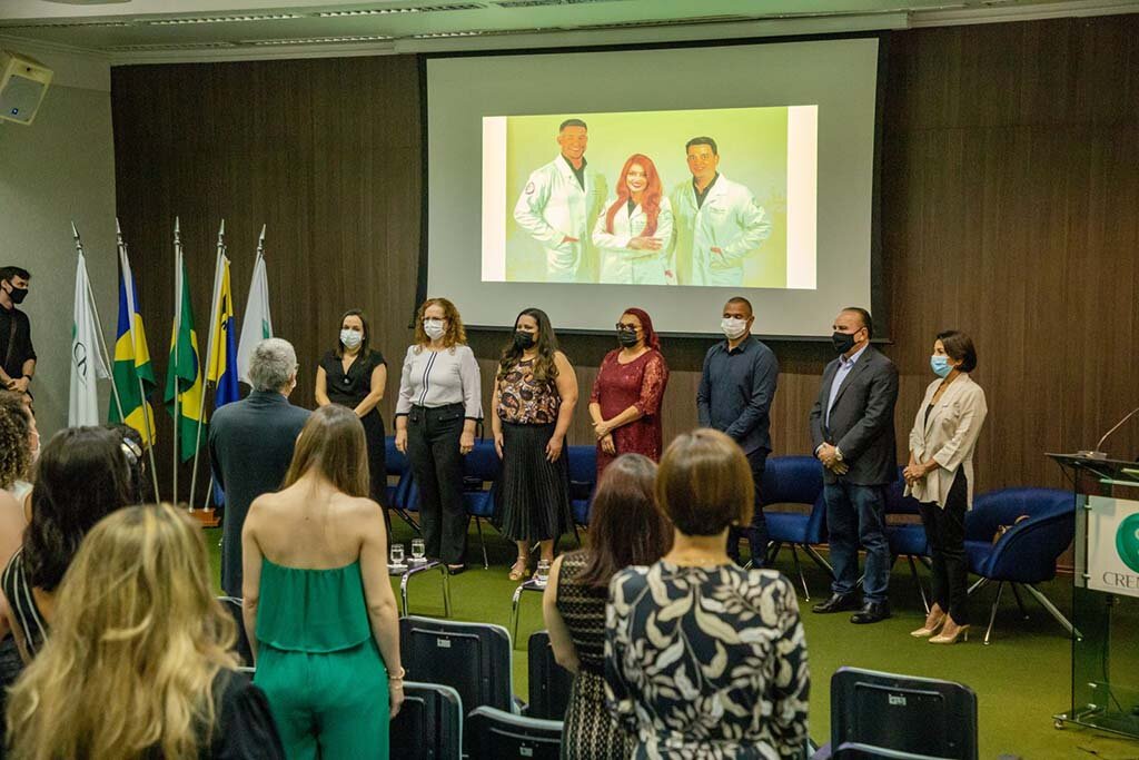 Porto Velho: Programa de Residência Médica da Maternidade Municipal Mãe Esperança forma três novos especialistas - Gente de Opinião