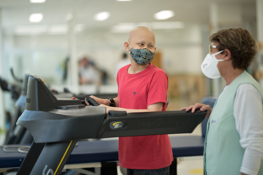 Grande parte do serviço oferecido pelo Hospital de Amor em Barretos é custeada pelas doações das campanhas, como a Corrente de Amor - Gente de Opinião