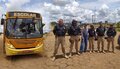 Fiscalização do transporte escolar coordenada pelo MP flagra ônibus superlotados em Vilhena