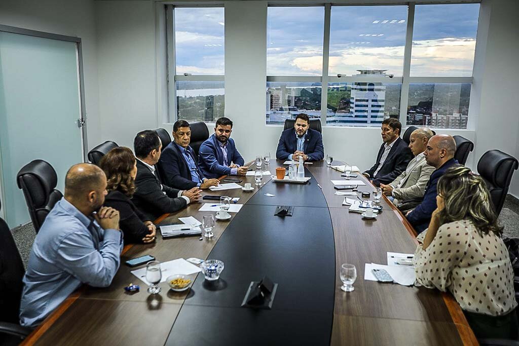 Presidente Alex Redano se reúne com empresários que pretendem investir em Rondônia  - Gente de Opinião