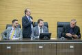 Assembleia realiza sessão plenária com votação de projetos e posse de deputado