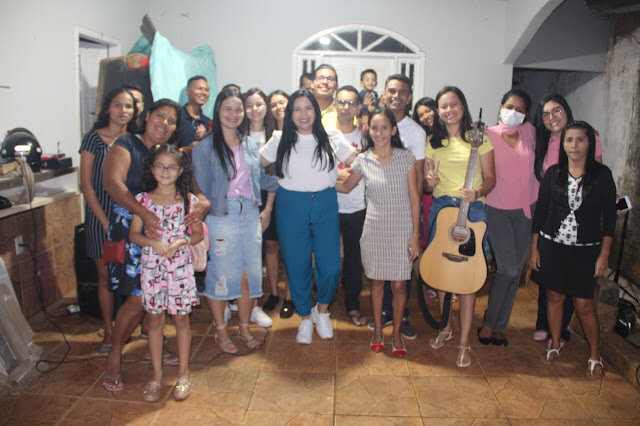 Cristiane Lopes apresenta propostas para jovens cristãos do bairro Igarapé em Porto Velho em grande reunião - Gente de Opinião