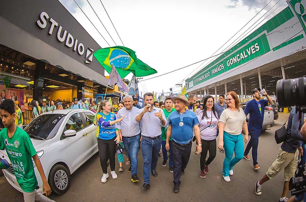 Marcos Rogério arrasta multidão em caminhada na zona Sul de Porto Velho - Gente de Opinião