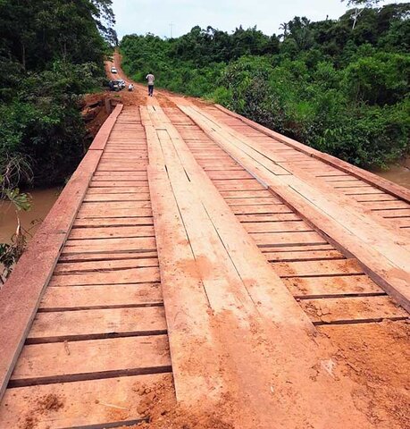 Presidente Alex Redano agradece Governo, que refez a ponte sobre o Rio Viola, em Buritis, junto com moradores - Gente de Opinião