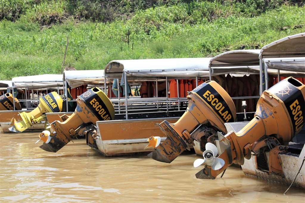 Governo garante transporte escolar fluvial para alunos das áreas ribeirinhas de Porto Velho  - Gente de Opinião