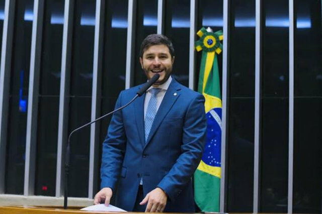 Em discurso no Plenário, o deputado federal Maurício Carvalho agradeceu a população rondoniense. - Gente de Opinião