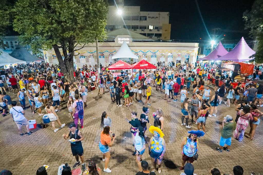 Terceira edição do Mercado Folia garantiu diversão gratuita aos foliões - Gente de Opinião