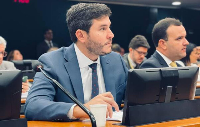 O deputado federal Maurício Carvalho apresentou três requerimentos na Câmara dos Deputados para debater soluções práticas para as rodovias do Estado de Rondônia. - Gente de Opinião