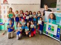 Sicoob Fronteiras distribui mais de 500 livros da Coleção Financinhas aos alunos da rede municipal de Colorado do Oeste