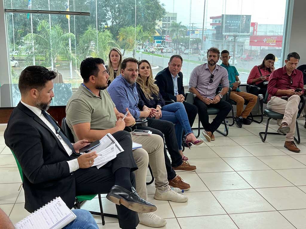 Deputado Alex Redano debate com prefeitos e Secretário de Saúde a construção do Hospital Regional, em Ariquemes  - Gente de Opinião