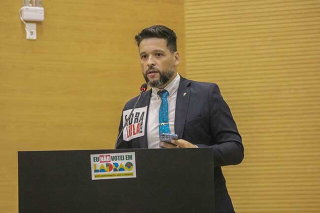 Deputado Delegado Camargo responsabiliza Confúcio Moura pela insegurança jurídica de famílias atingidas por reservas  - Gente de Opinião