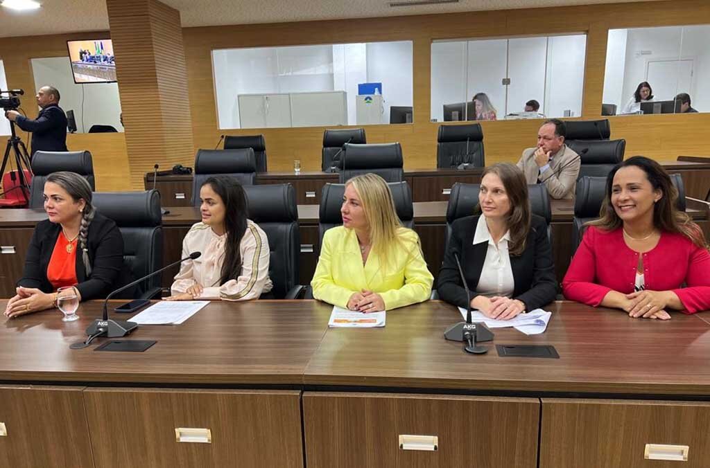 Deputados aprovam criação de Frente Parlamentar Feminina na Assembleia  - Gente de Opinião