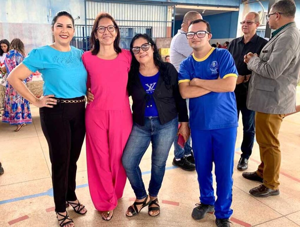 Na APAE de Porto Velho, Cristiane Lopes comemora o mês das mães - Gente de Opinião