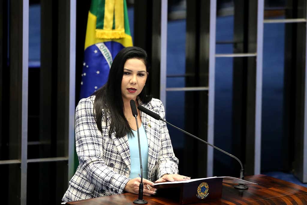 Deputada Cristiane Lopes protocola emenda à MP do Programa Mais Médicos para ampliar atendimento - Gente de Opinião