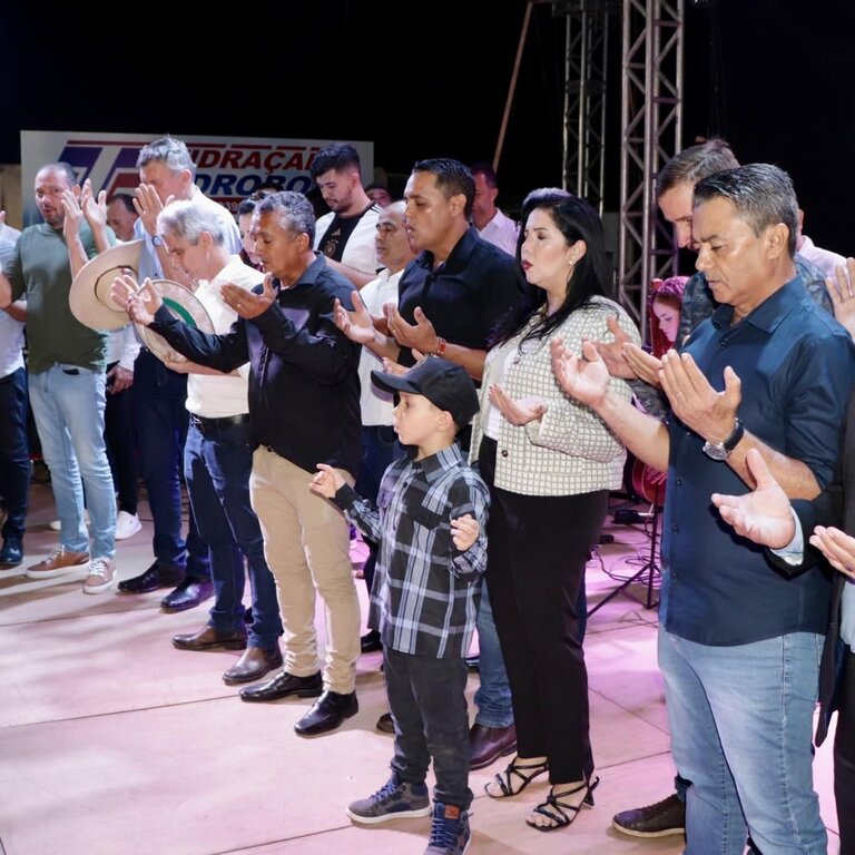 Celebrando as tradições e a valorização da cultura, Cristiane Lopes participa do 42º aniversário do municípío de Espigão d'Oeste - Gente de Opinião