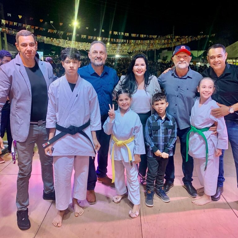 Celebrando as tradições e a valorização da cultura, Cristiane Lopes participa do 42º aniversário do municípío de Espigão d'Oeste - Gente de Opinião