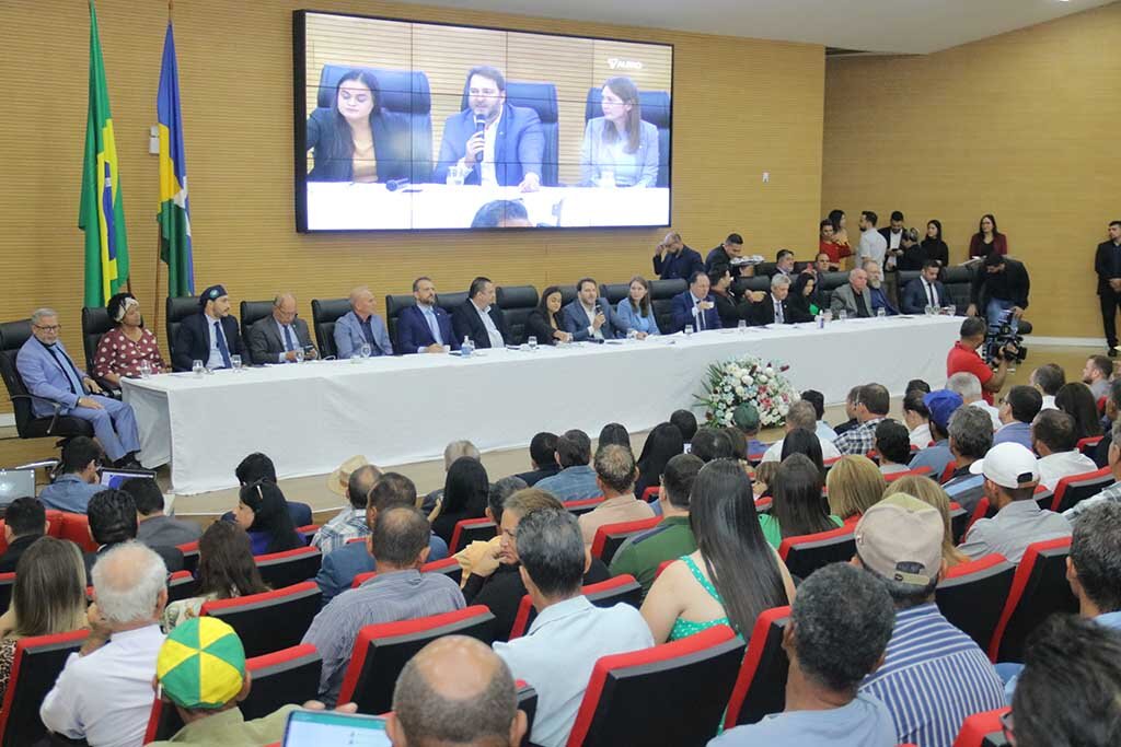 Assembleia Legislativa realiza audiência pública sobre embargos ambientais em Rondônia  - Gente de Opinião