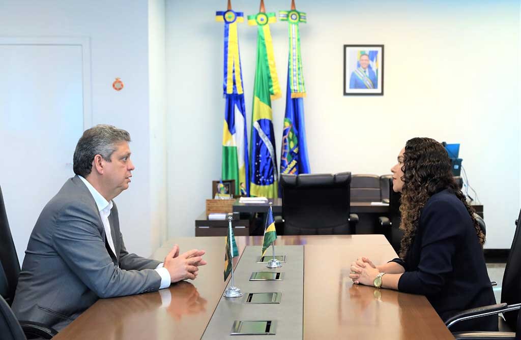 Primeira-dama, Luana Rocha se reúne com ministro de Estado durante visita institucional ao Palácio Rio Madeira, em Porto Velho - Gente de Opinião