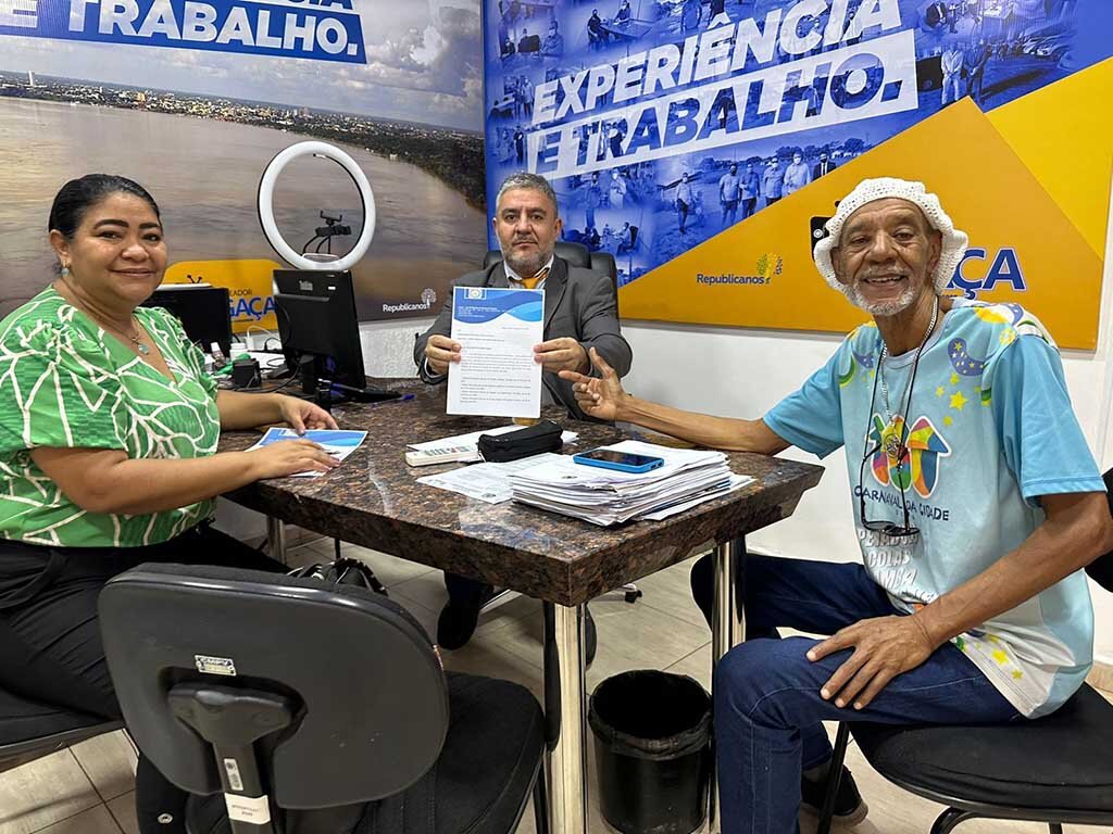 Presidente da LIESER, Ana Lúcia Barroso da Silva, vereador Everaldo Fogaça e o sambista Carlinhos Maracanã - Gente de Opinião