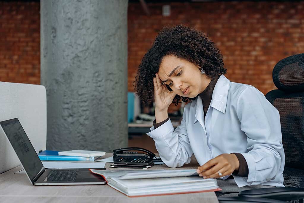 Como melhorar o estresse no trabalho? Descubra agora! - Gente de Opinião