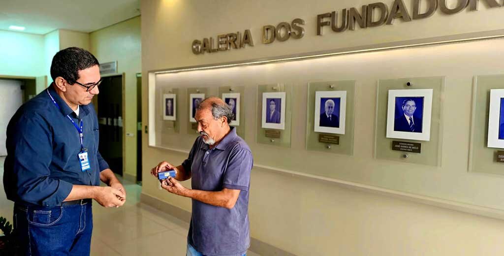 Tribunal de Contas presta homenagens ao fotógrafo R. Machado - Gente de Opinião