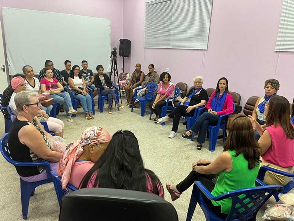 Senhoras Rotarianas de Pimenta Bueno confeccionam almofadas e próteses mamárias para pacientes oncológicas da ASSDACO - Gente de Opinião