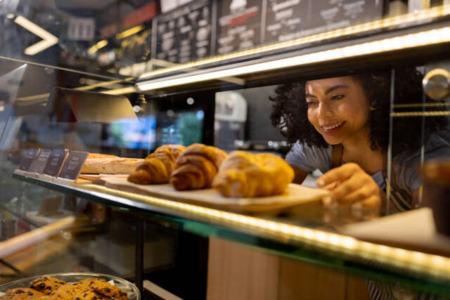 Texto da reforma tributária, que oficializa a decisão dos deputados de incluir bares e restaurantes na alíquota especial de tributação, foi entregue ao Senado. Foto: IStock - Gente de Opinião