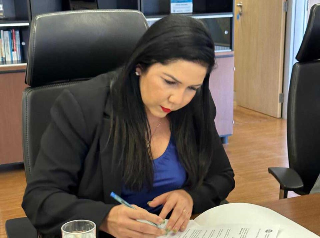 Deputada Cristiane Lopes vai à sede do DNIT em Brasília em busca de melhorias para rodovias de Rondônia - Gente de Opinião