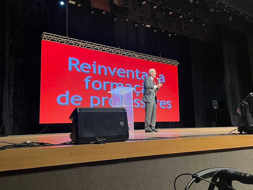 Professora da rede estadual de educação de Rondônia apresenta pesquisa no Congresso Nacional  - Gente de Opinião