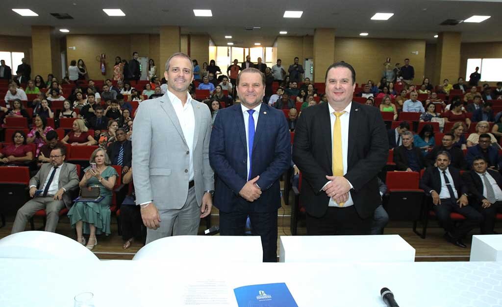 Cirone Deiró contou com as participações dos deputados estaduais Delegado Lucas e Luís do Hospital (Foto: Antônio Lucas I Secom ALE/RO) - Gente de Opinião