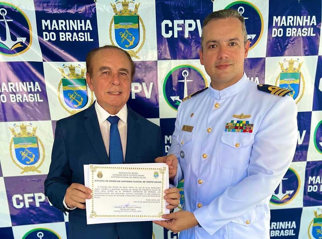 Dr. Aparício Carvalho de Moraes recebe título de Amigo da Capitania Fluvial de Porto Velho - Gente de Opinião