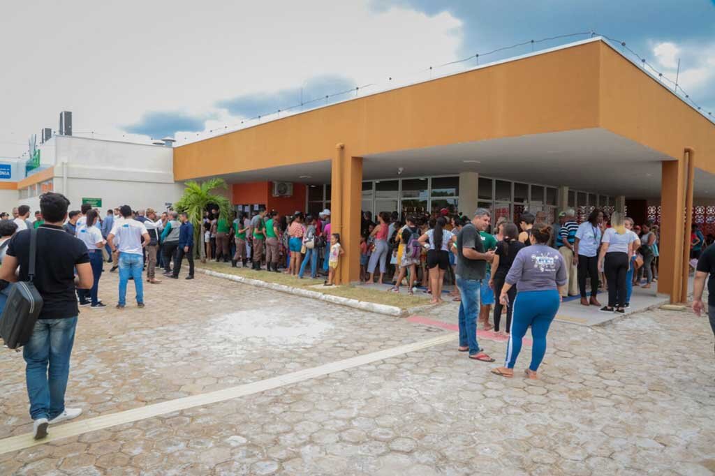 Cerimônia de inauguração  do Restaurante Prato Fácil na Rua Teotônio Vilela, nº 8196, Bairro Juscelino Kubitschek - Gente de Opinião