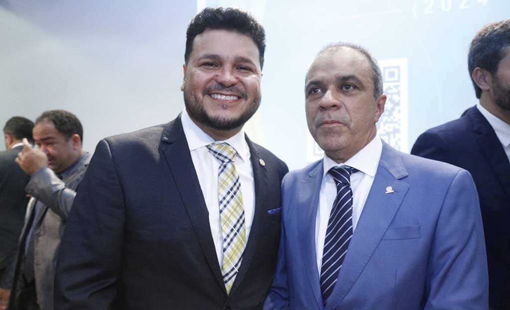 Marcelo Cruz participou da solenidade de conduziu o conselheiro Edilson de Sousa Silva à presidência da Atricon (Foto: Assessoria parlamentar) - Gente de Opinião