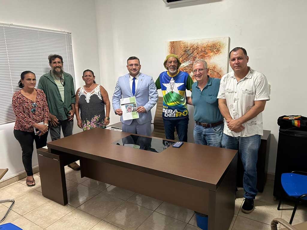 Deputado Estadual Ribeiro do SINPOL firma compromisso com os artesãos e artistas visuais para executar projetos que gerem emprego e renda em Rondônia - Gente de Opinião