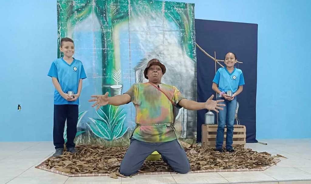 Começou o Teatro Vai à Escola 2024 - Gente de Opinião