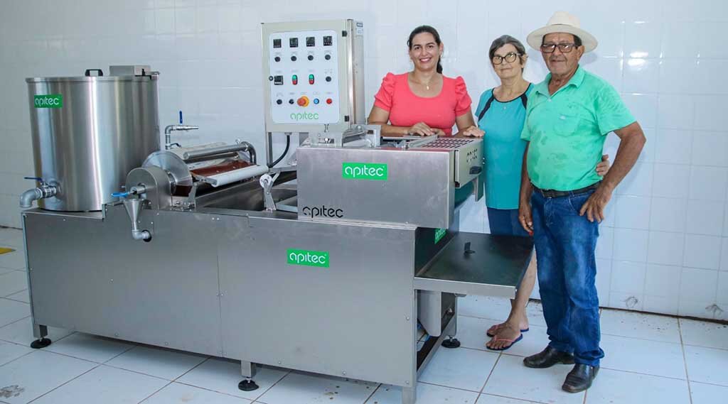 Produtor vai conseguir produzir 25 kg de cera por hora (Foto: Antônio Lucas) - Gente de Opinião