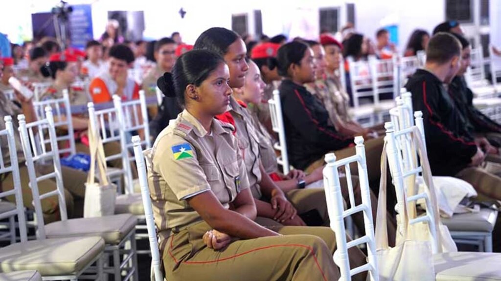 Estudantes de escolas públicas de Ji-Paraná Participam da atividade (Foto: Rafael Oliveira) - Gente de Opinião