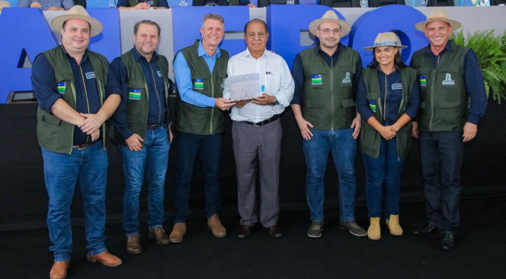 Pastor Sadraque Muniz recebeu homenagem em nome da Assembleia de Deus (Foto: Antônio Lucas I Secom ALE/RO) - Gente de Opinião